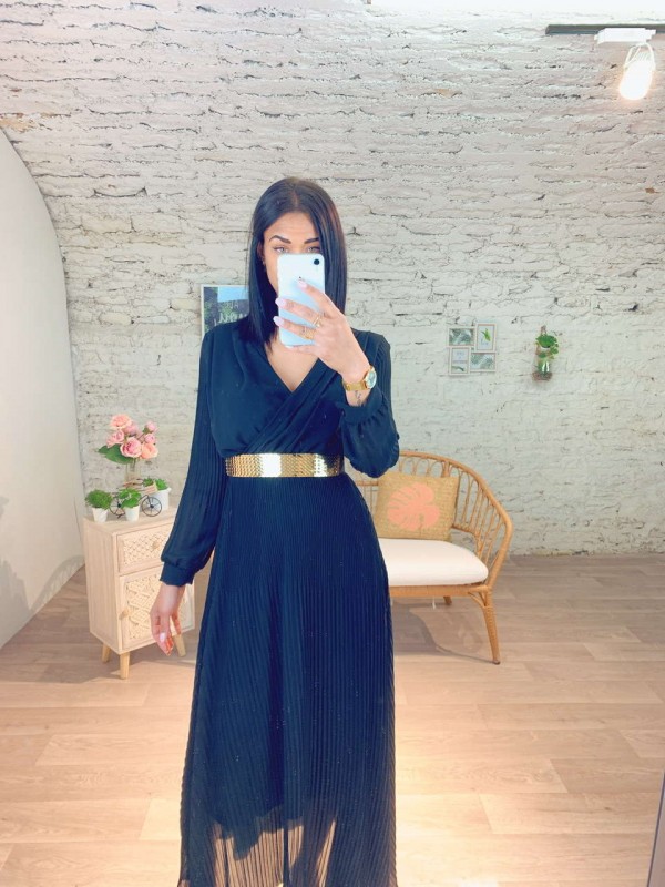 Robe longue plissé en noir